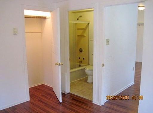 2nd image of 10 E Main St APT 6