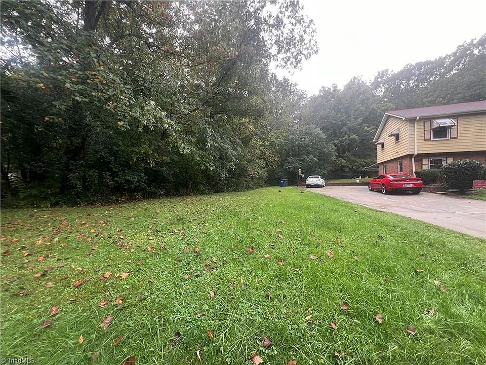 1st image of 0 Bainbridge Dr #320
