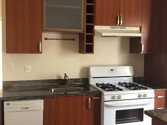 4th image of 7208 N Wolcott Ave