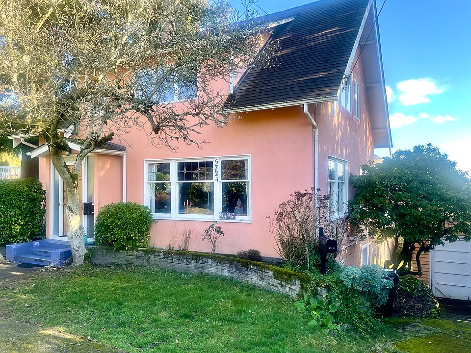 Main house; apartment to the right down the small hill.