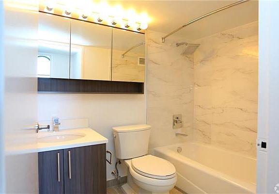 5th image of 666 Greenwich St APT 236