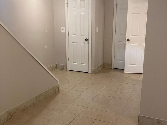 3rd image of 21 Kettell Ave #1