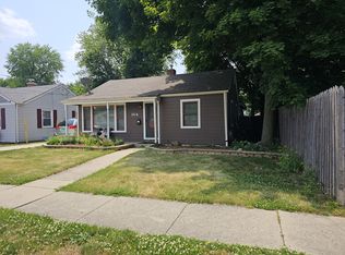 164 S Clifton Ave, Elgin, IL 60123