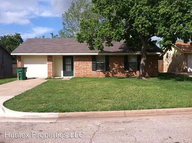 1st image of 6718 Wren Dr