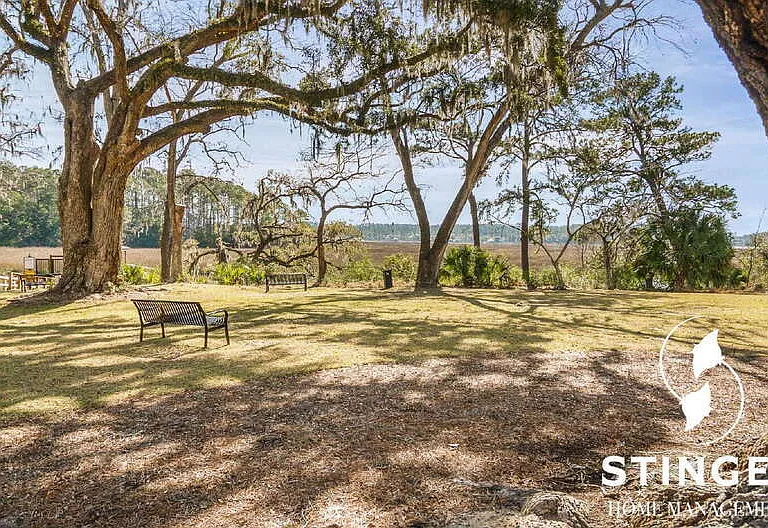 1174 Danner Dr — Photo 39