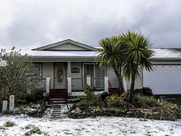 1913 NW Canoe St, Waldport, OR 97394