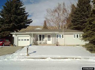 201 El Rancho Dr, Rawlins, WY 82301