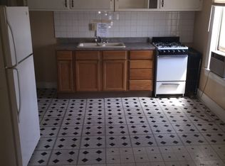 219 Roosevelt Ave FL 3, York, PA 17401