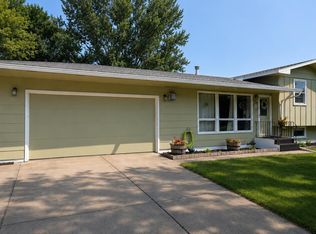 1825 12th St SW, Minot, ND 58701