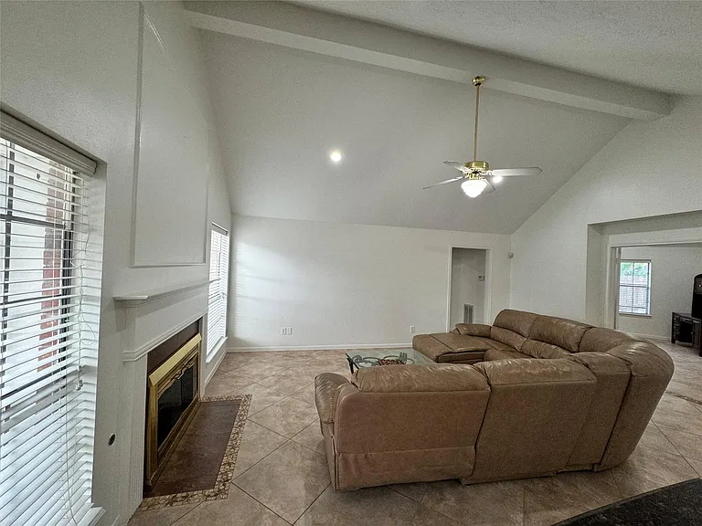 1718 Berkoff Dr — Photo 20