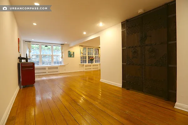 Rented by Compass | media 34