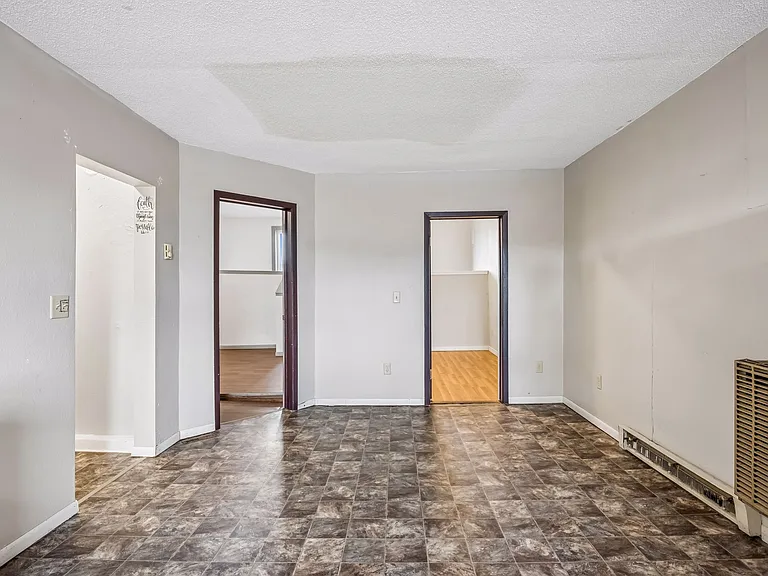106 E 5th St #3 — Photo 8