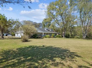 7092 Almaville Rd, Arrington, TN 37014