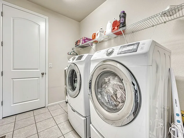 17770 E Anthem Dr — Photo 18