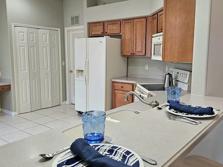 5107 Aurora Dr — Photo 11