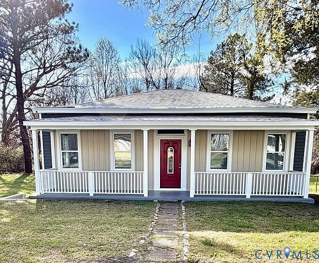 1st image of 114 Echo Ave