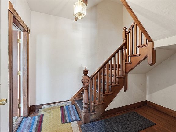 2nd image of 16 Dartmouth St