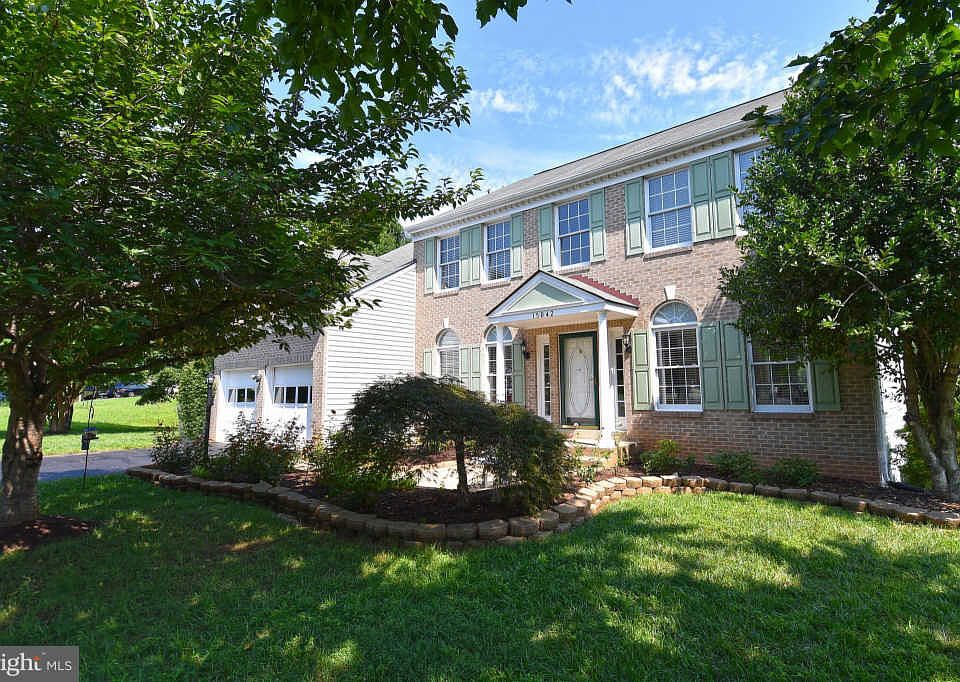 1st image of 15042 Greenmount Dr