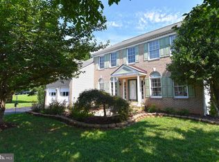 15042 Greenmount Dr, Woodbridge, VA 22193