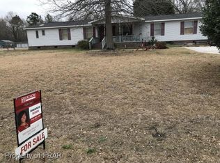 3431 Sandpiper Rd, Fayetteville, NC 28312