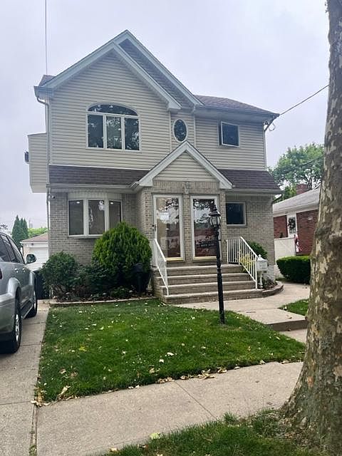 1st image of 49 Hunter Ave