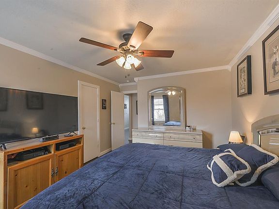 4th image of 11719 Pebble Sands Dr