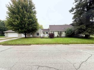 203 N West St, Carroll, IA 51401