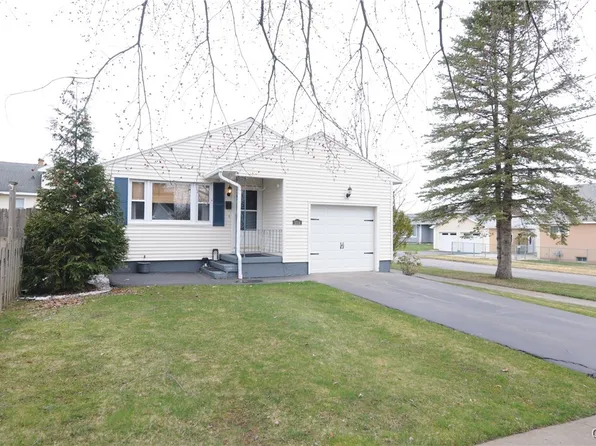 1014 Ontario St, Utica, NY 13501