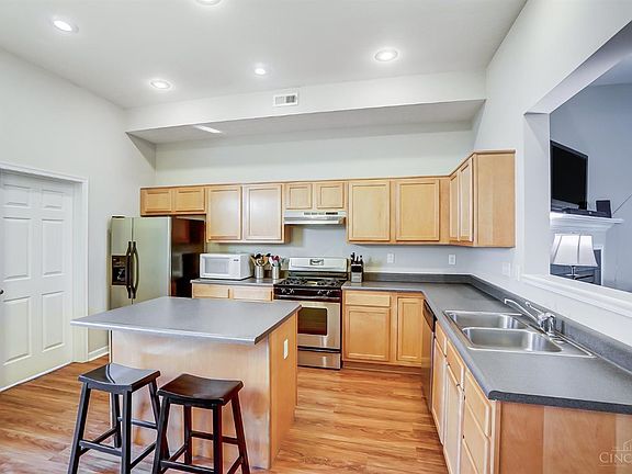 5th image of 1428 Laurel Park Dr