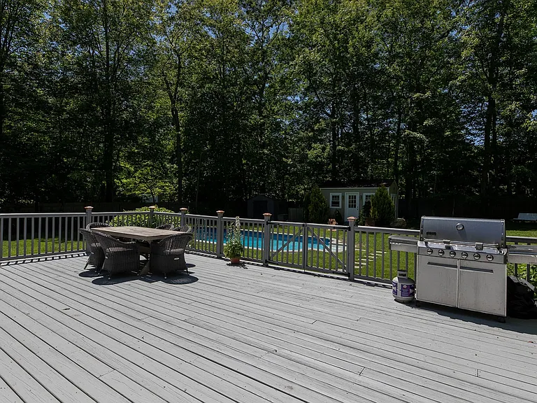 36 Tyrone Dr — Photo 19