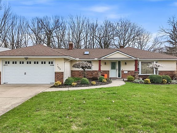2nd image of 383 Balmoral Dr