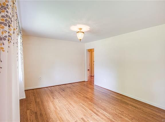 4th image of 7109 W Grace St