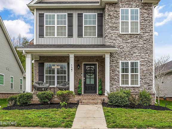 5th image of 127 W Rarity Ridge Pkwy