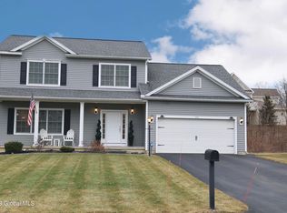 115 Fieldstone Dr, Schenectady, NY