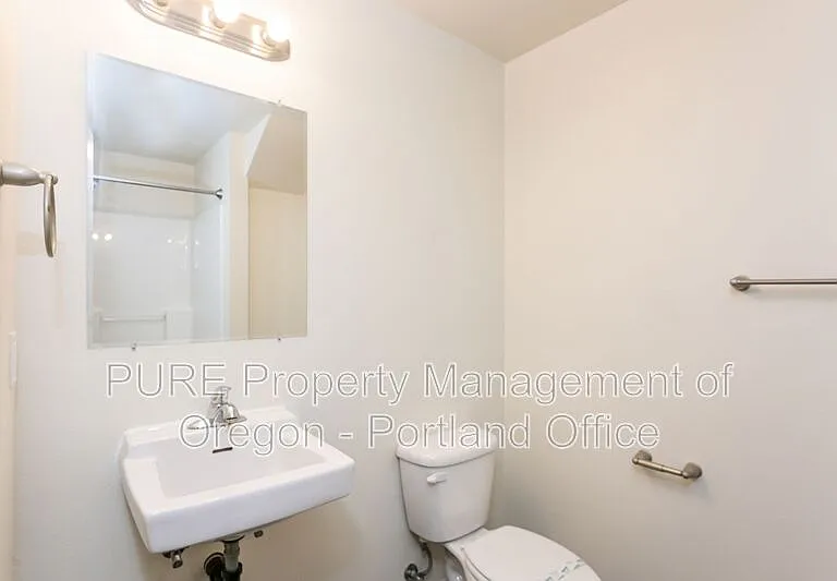 5490 SE Milwaukie Ave #105 — Photo 14