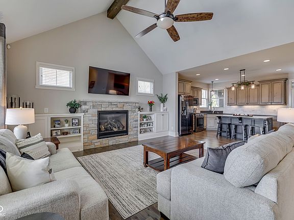 3rd image of 4628 Walnut Ct