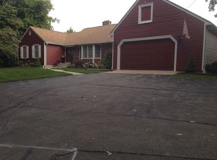 135 Darby Rd, Scituate, RI 02857