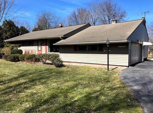 27428 Bassett Rd, Westlake, OH 44145