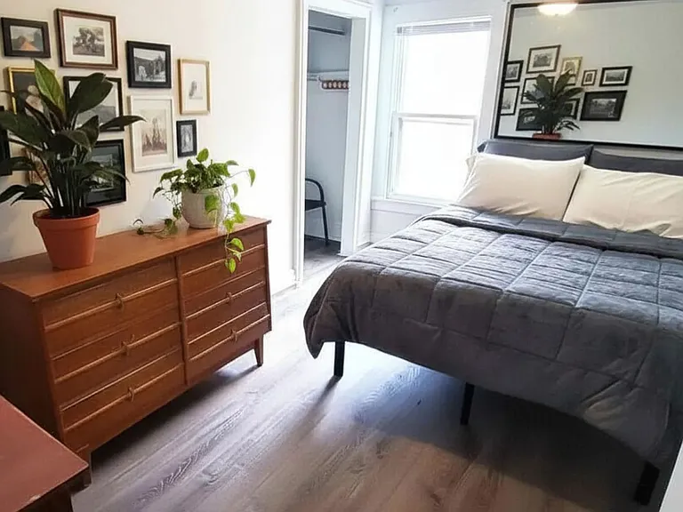 112 Hudson St — Photo 6