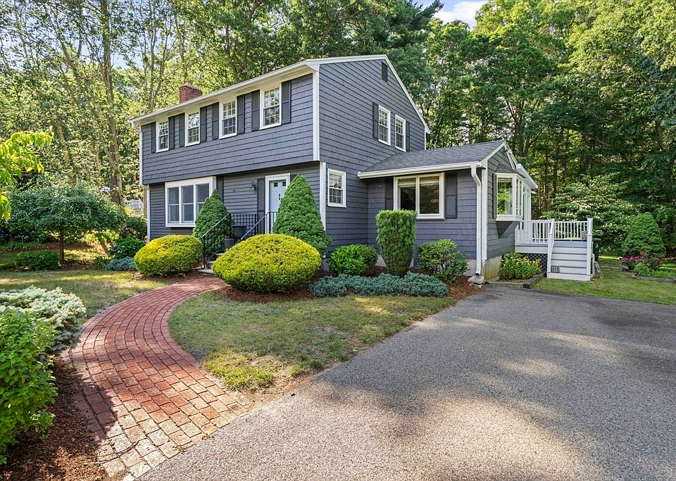 1st image of 8 Joanne Dr