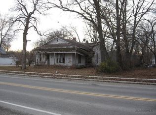 605 S Oak St, California, MO 65018