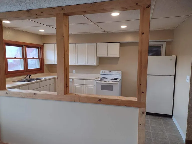 104 Broad St #1 — Photo 11