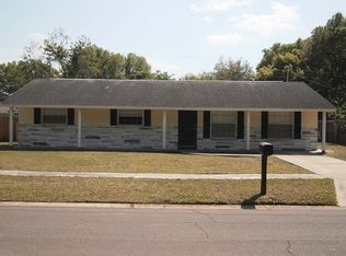 6911 Limestone Ln, Tampa, FL 33619