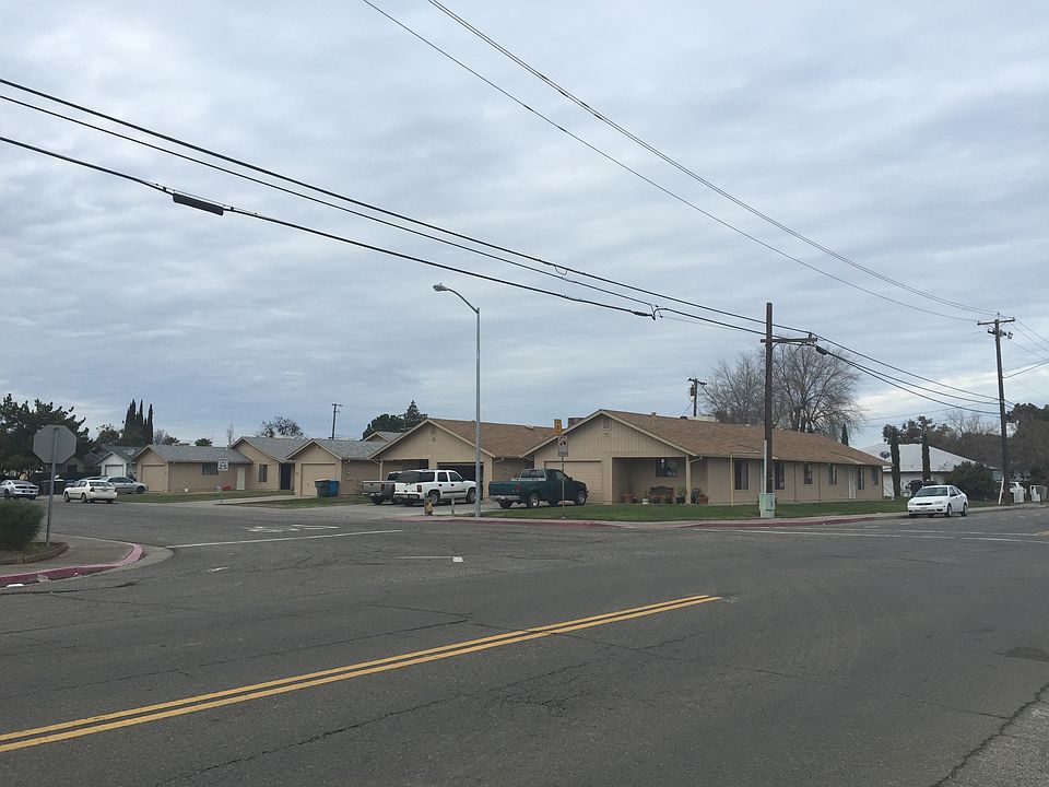2nd image of 8 W Florimond Dr APT A