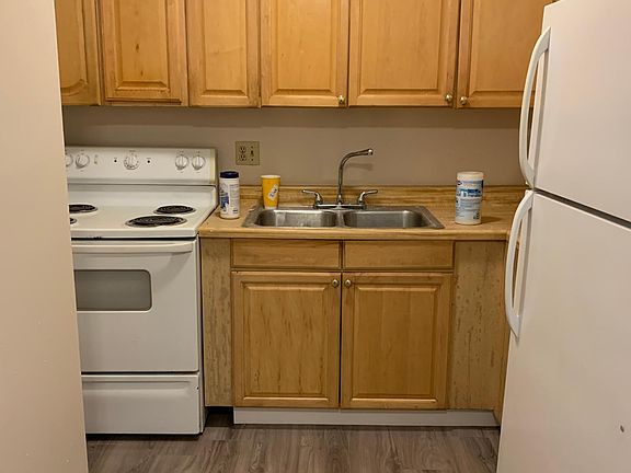 4th image of 2216 Webster Canyon Ct APT C