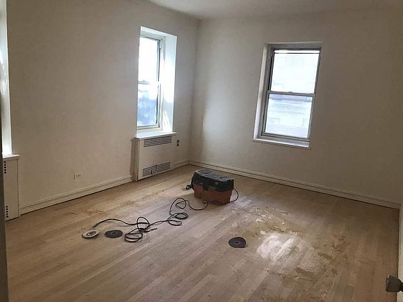 5th image of 6864 Yellowstone Blvd APT A63