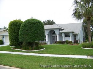 1069 Hook Dr, Spring Hill, FL 34608