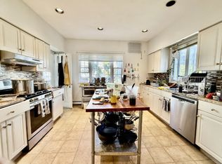 59-61 Ossipee Rd UNIT 1F, Somerville, MA 02144