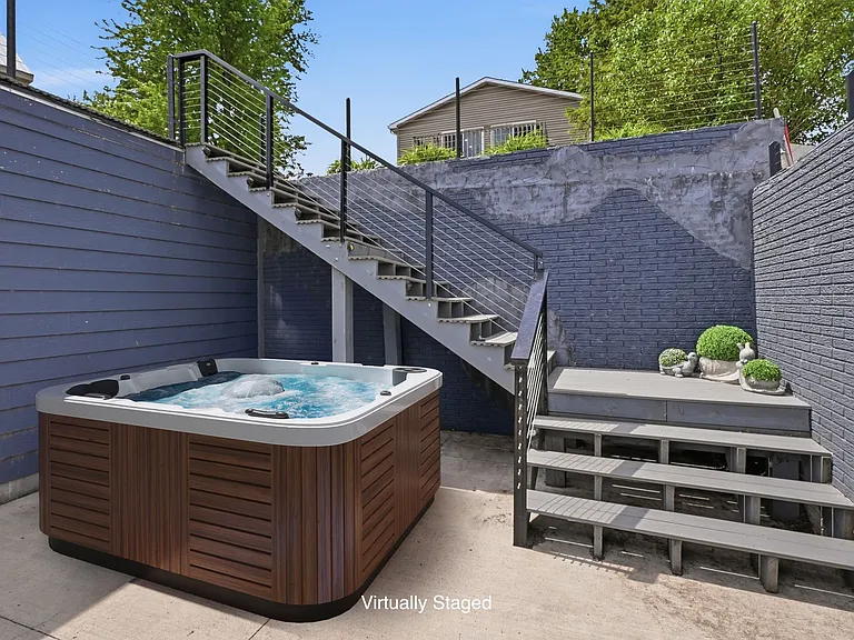 Hot tub!