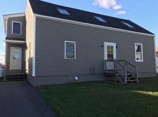 58 Key St APT D, Eastport, ME 04631